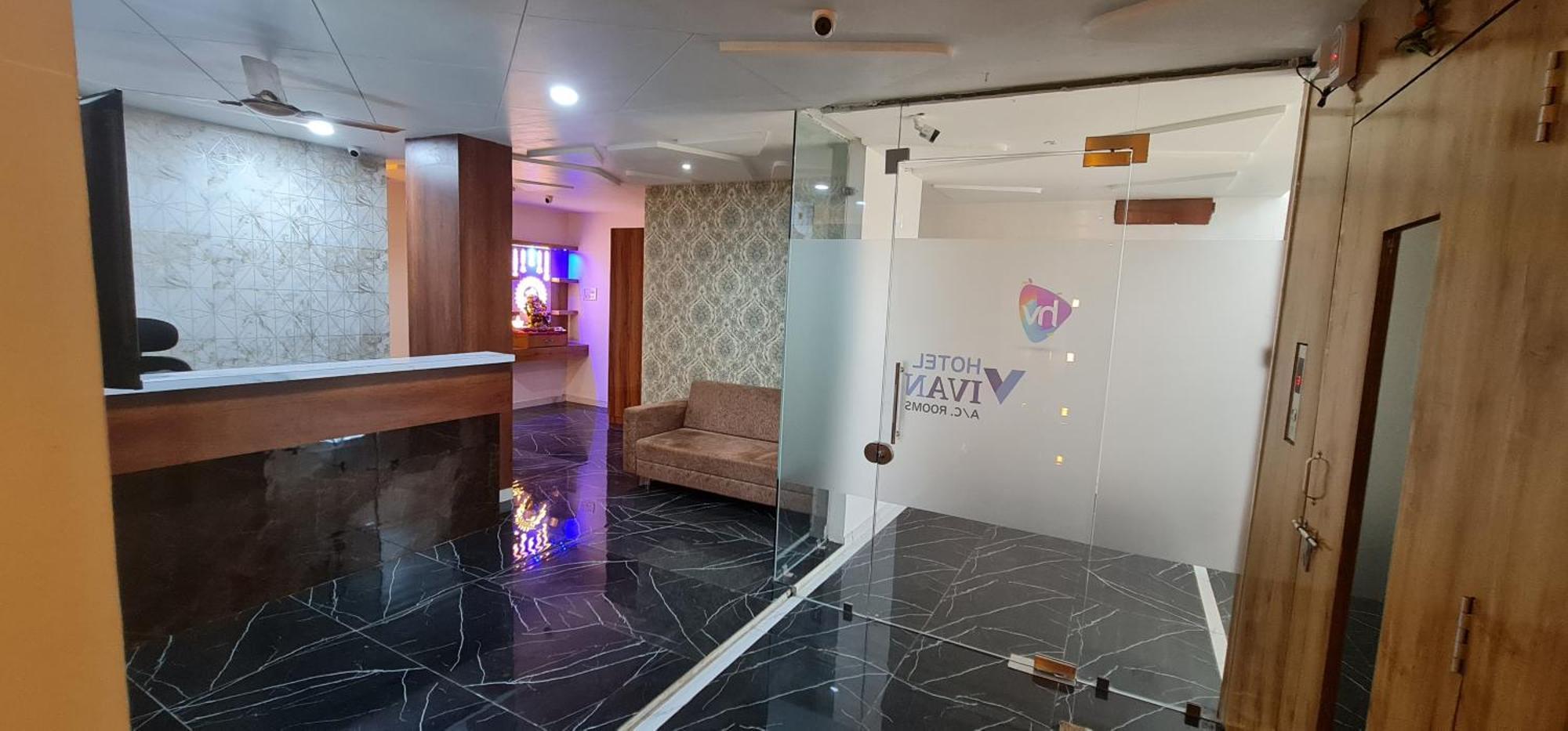 Hotel Vivan Vadodara Exterior foto