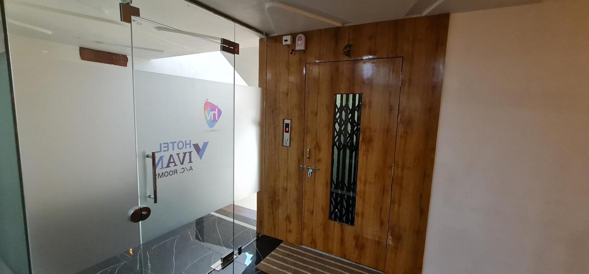 Hotel Vivan Vadodara Exterior foto